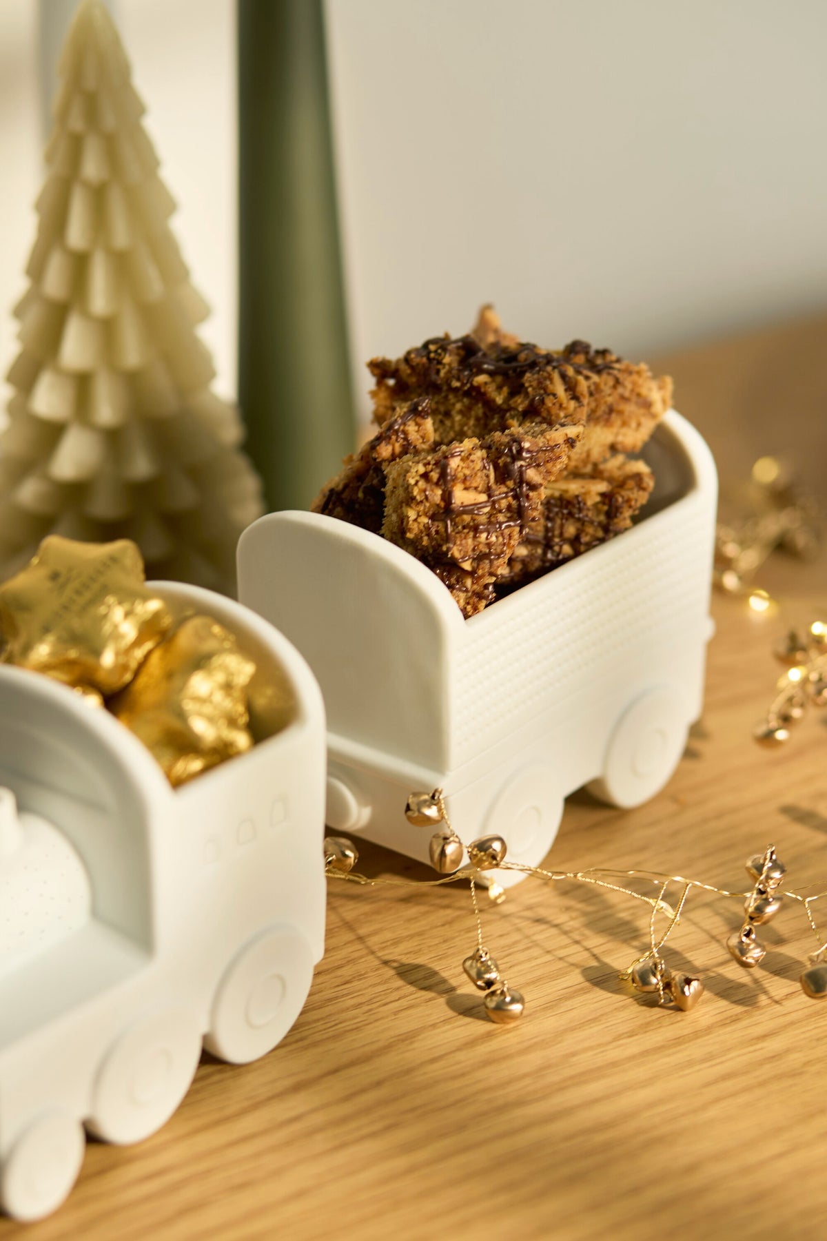 Weihnachtszug - 2er Set L x B x H: ca. 24,9 x 7,2 x 10,5 cm